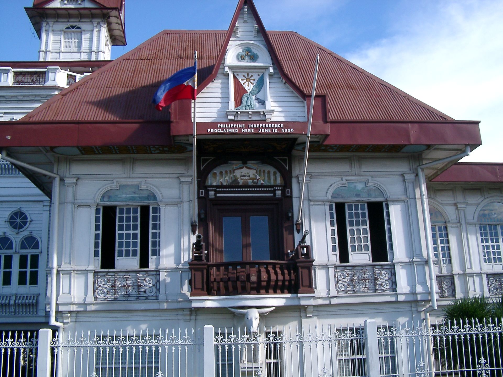 1920px-Casa_del_general_Aguinaldo_en_Cavite,_Luzón,_Filipinas